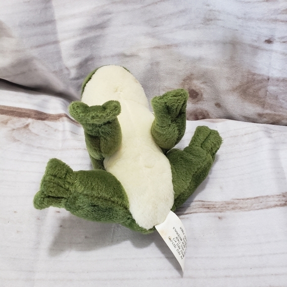 Vintage K&M International Green Frog Plush 5.5 Inch Year 2003 No Sound Realistic - Picture 5 of 9